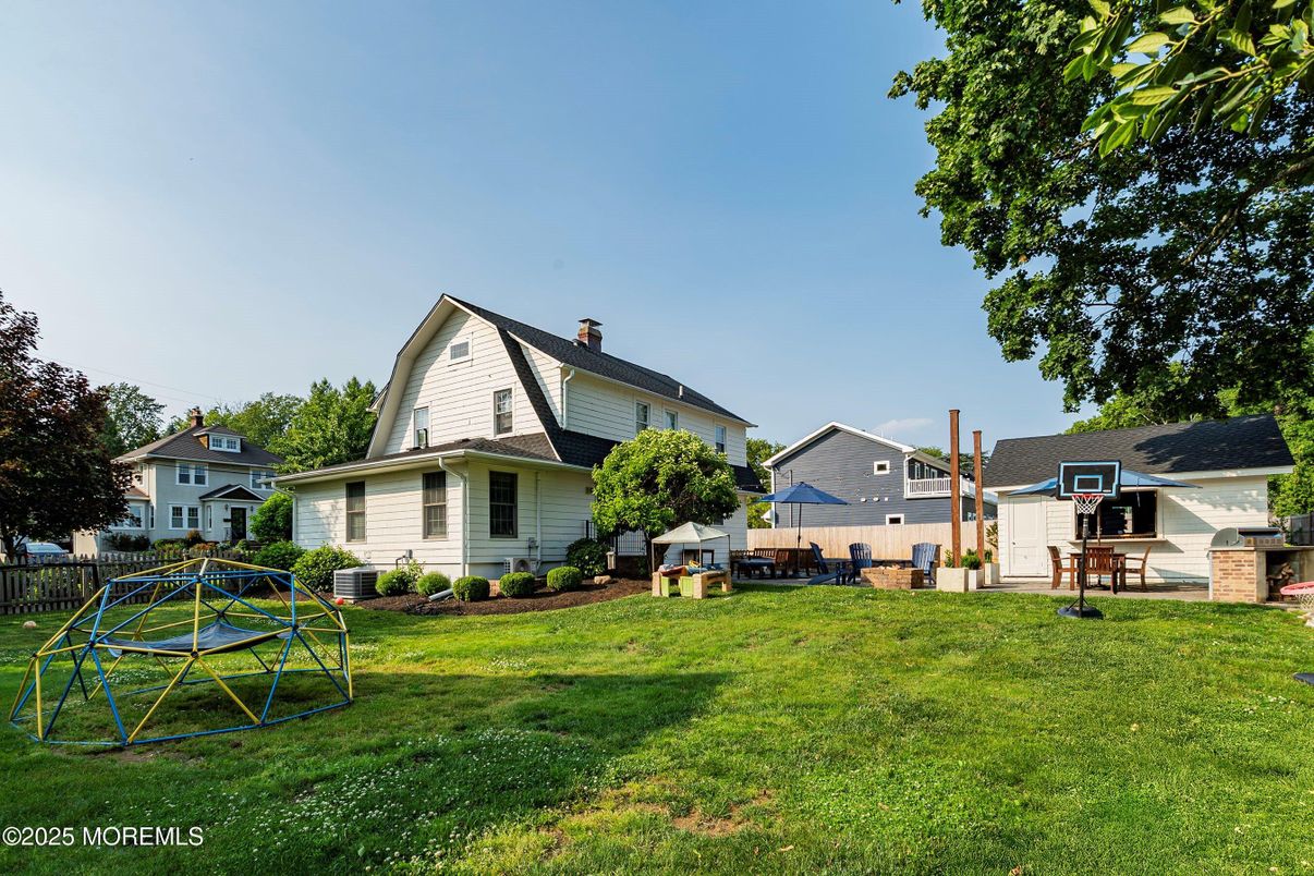 Backyard, Exterior, Playground
