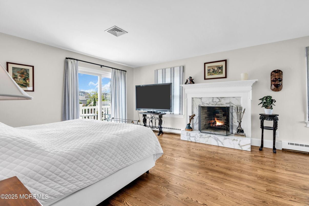 Bedroom, Fireplace, Interior, Wood Texture Flooring