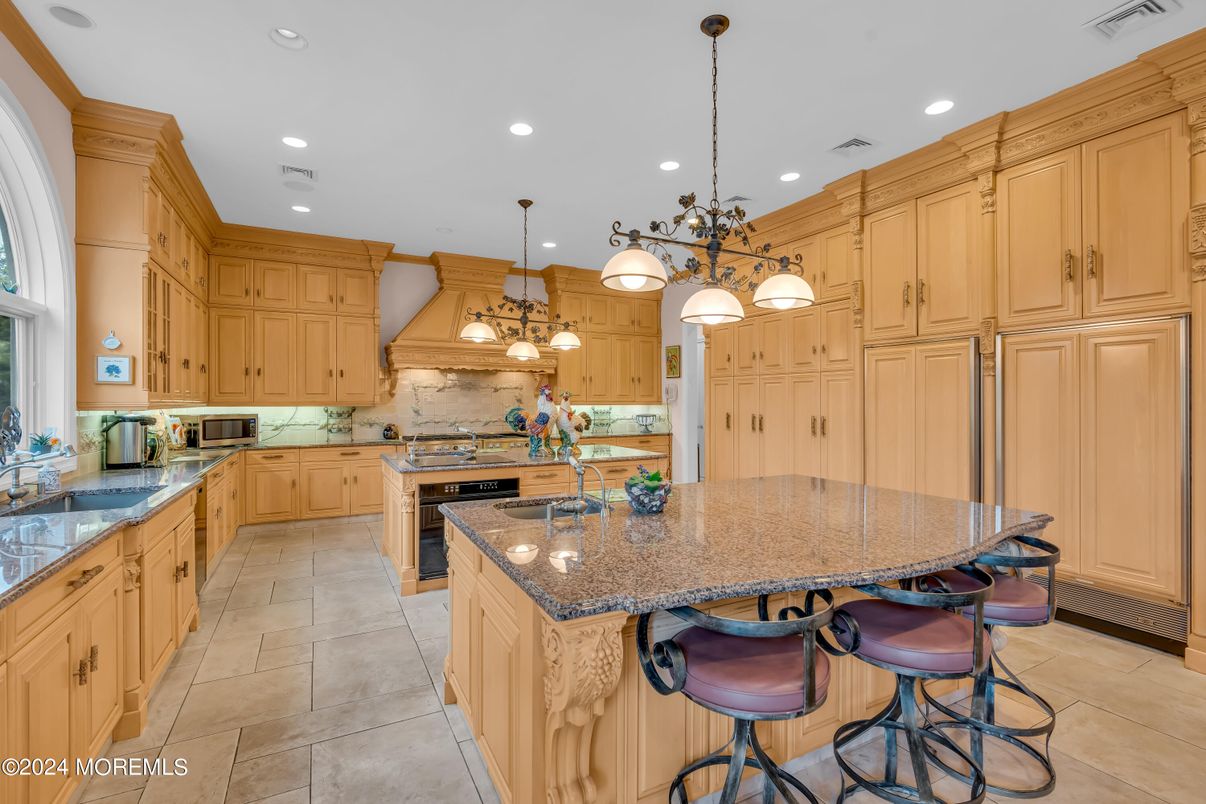 Interior, Kitchen, Pendant Lights, Recessed Lighting, Stainless Steel Appliances
