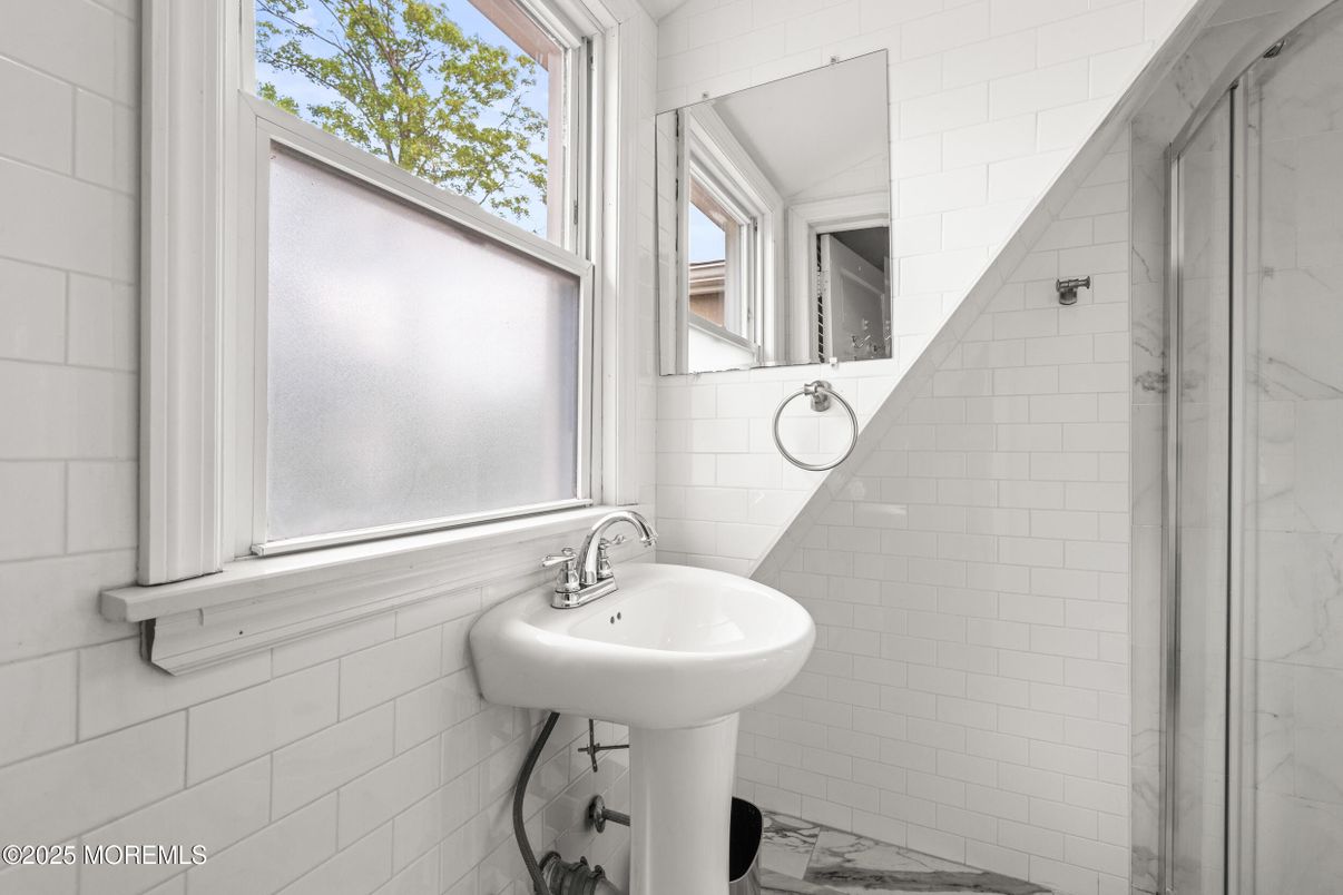 Bathroom, Interior, Marble, Marble Walls