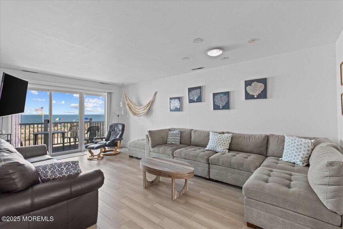 Interior, Living room, Water, Wood Texture Flooring