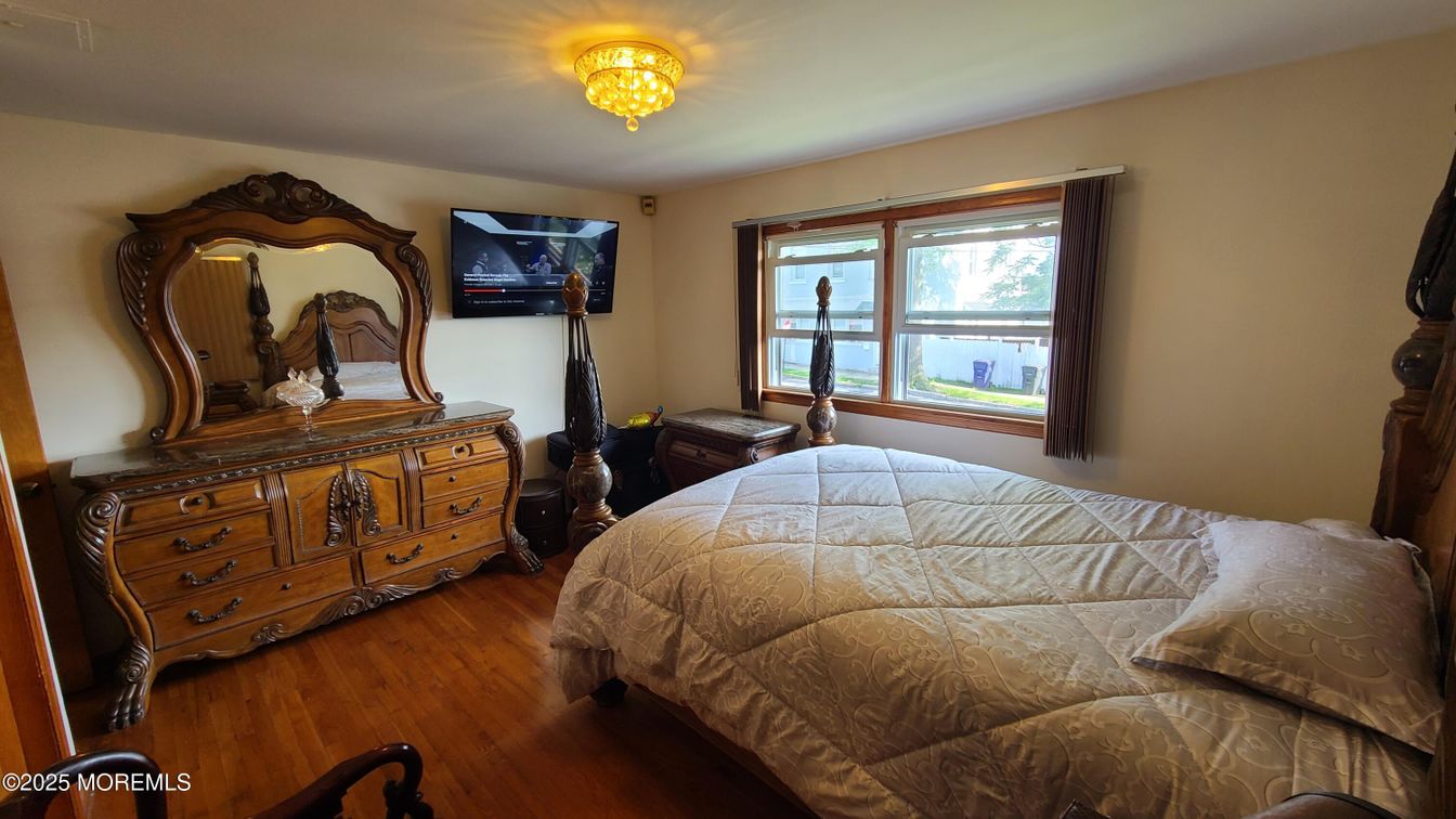 Bedroom, Interior, Water, Wood Texture Flooring