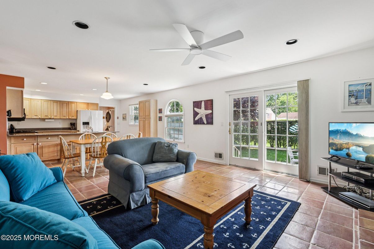 Dining room, Interior, Kitchen, Living room, Pendant Lights, Recessed Lighting