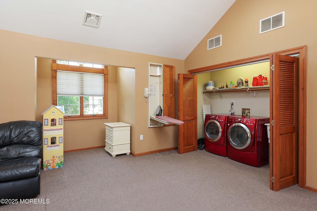 Interior, Utility Closets, Washer