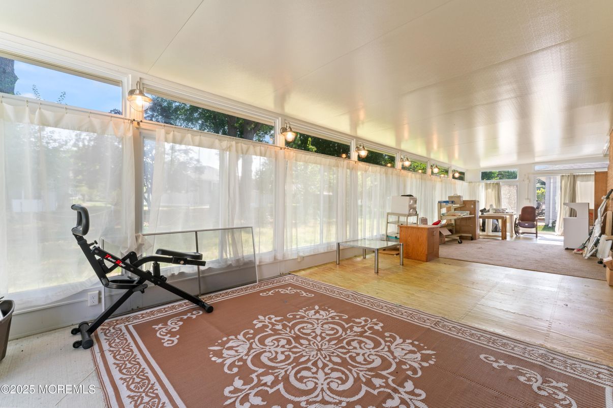 Fitness Equipment, Interior, Sun Room, Wood Texture Flooring
