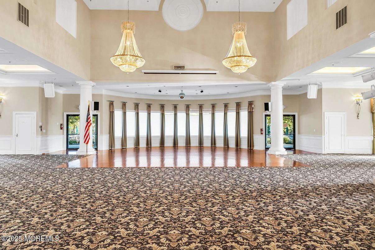Chandelier, Interior, Pendant Lights