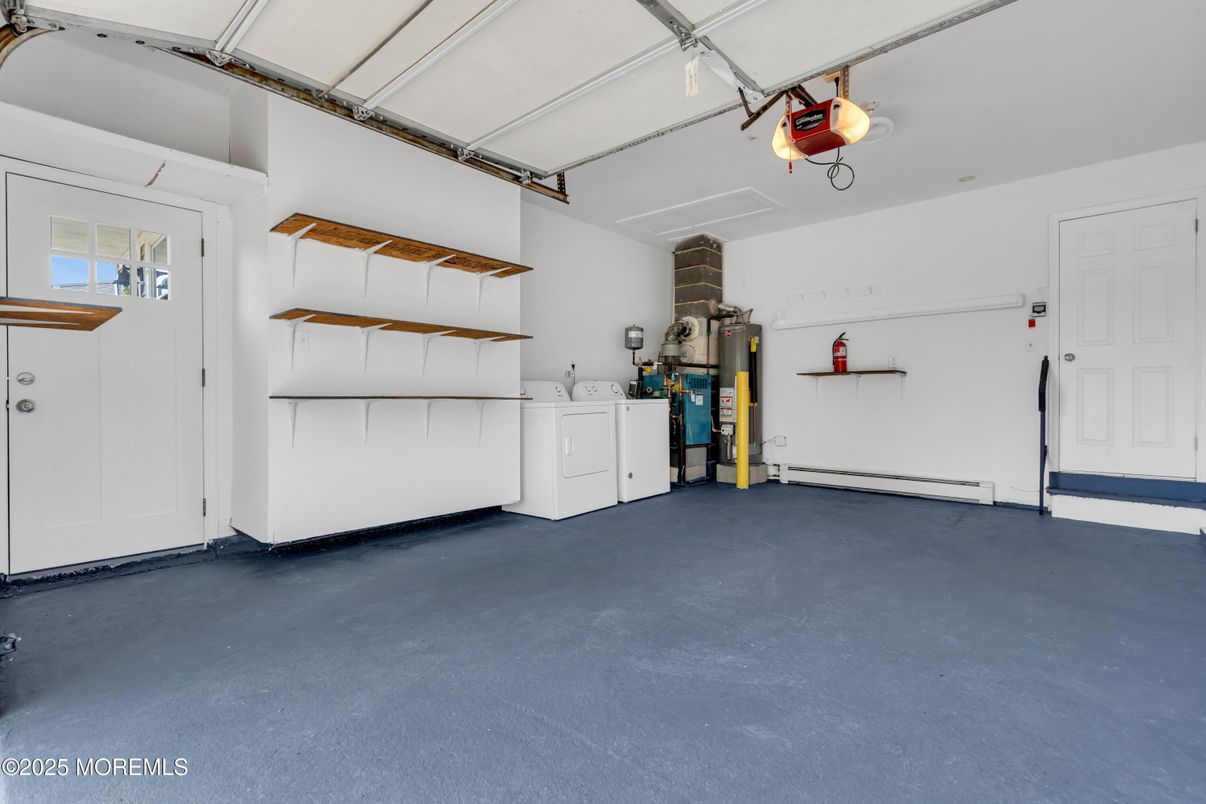 Garage, Interior, Washer