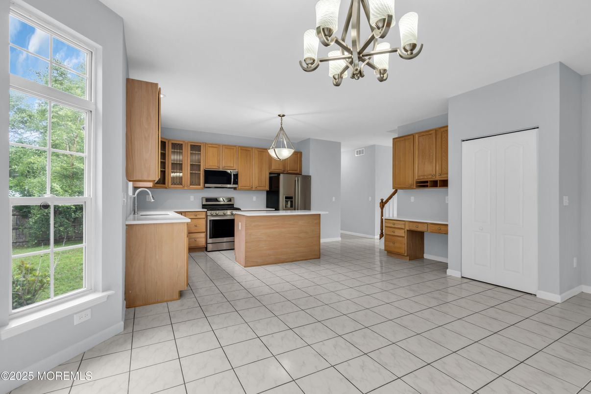 Chandelier, Interior, Kitchen, Marble, Stainless Steel Appliances