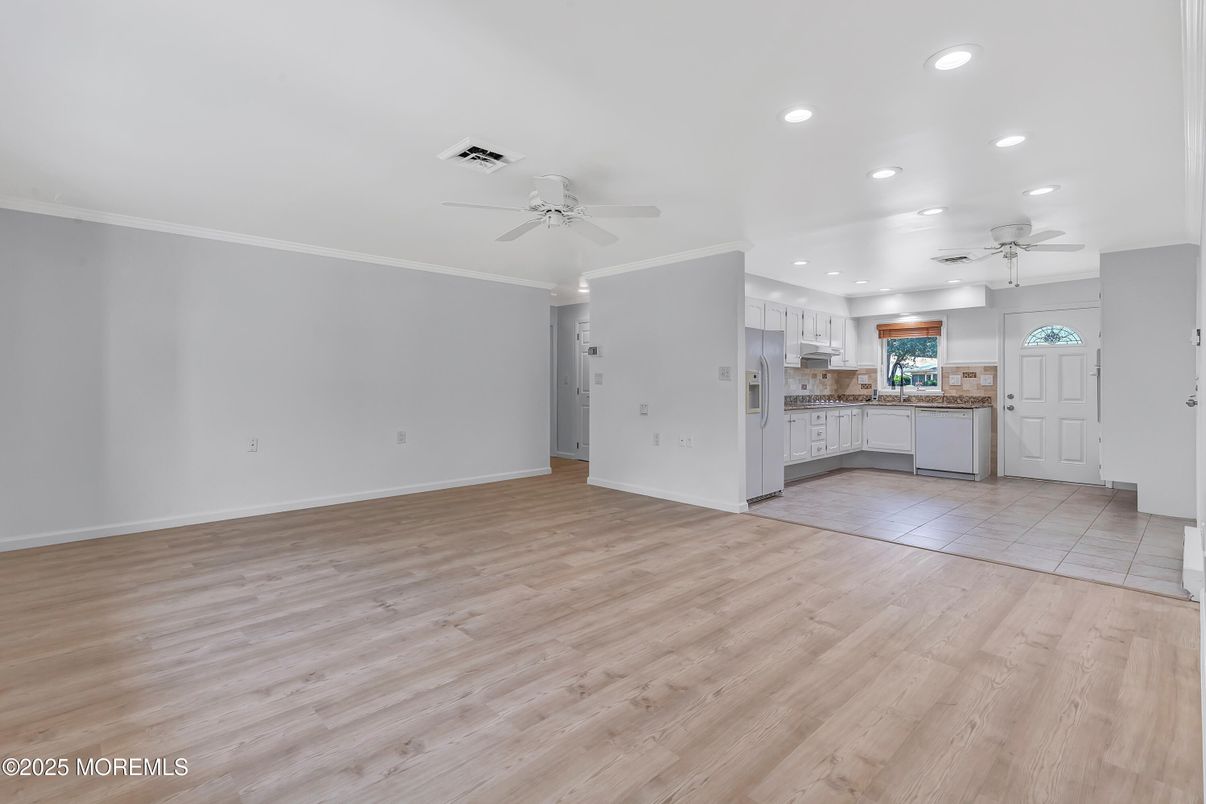 Empty room, Interior, Kitchen, Recessed Lighting, Wood Texture Flooring