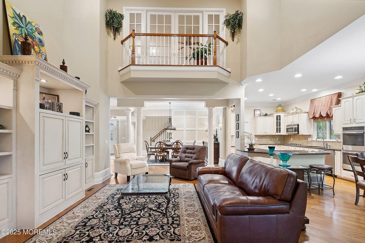 Dining room, Interior, Kitchen, Living room, Recessed Lighting, Wood Texture Flooring