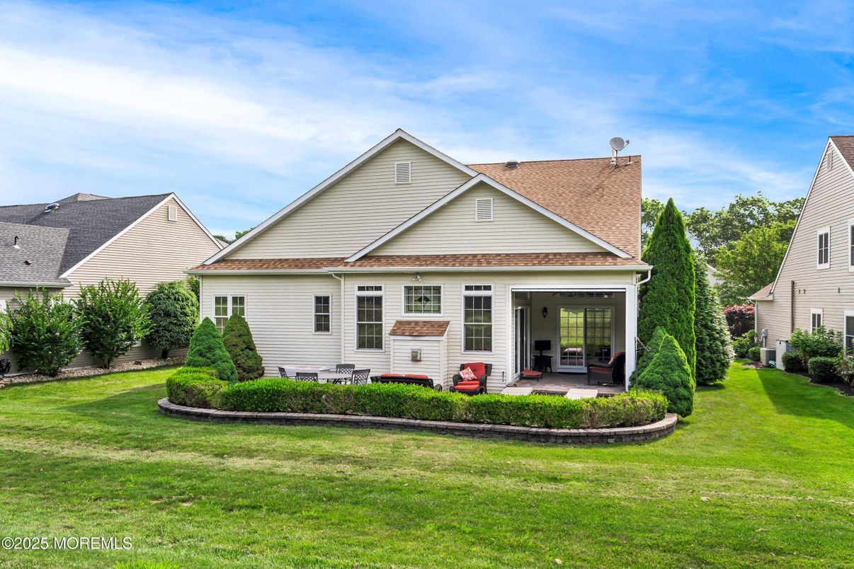 Backyard, Exterior, Facade, Farmhouse