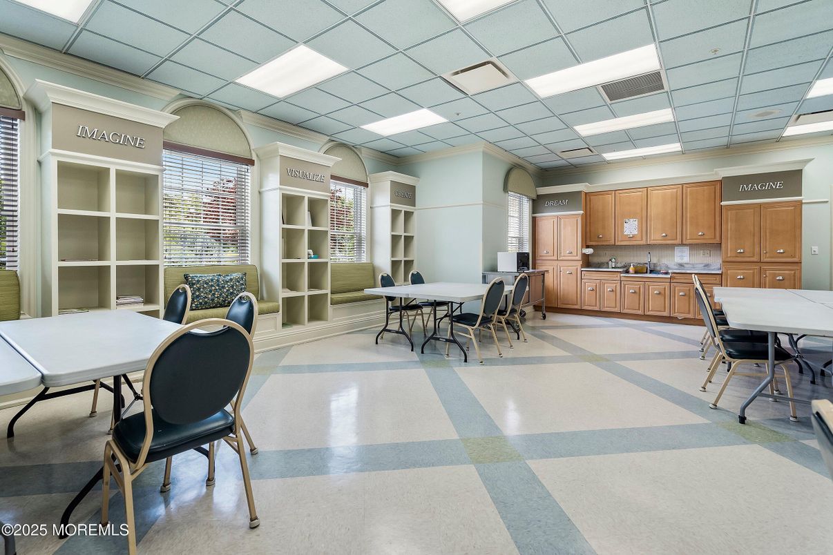 Dining room, Interior, Kitchen, Recessed Lighting