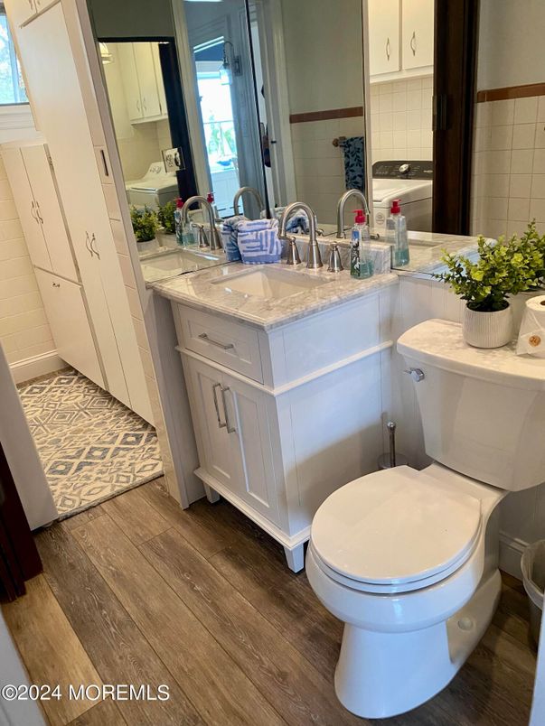 Bathroom, Interior, Wood Texture Flooring