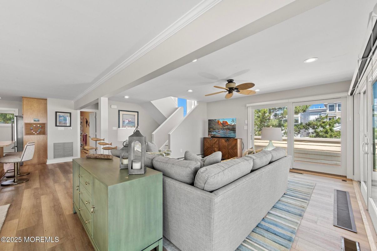Dining room, Interior, Living room, Recessed Lighting, Wood Texture Flooring