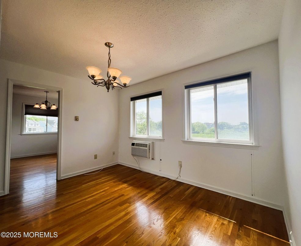 Chandelier, Empty room, Interior, Wood Texture Flooring