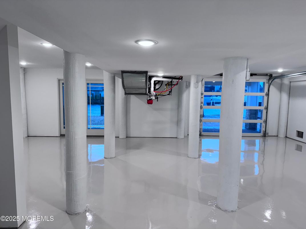 Garage, Interior, Recessed Lighting