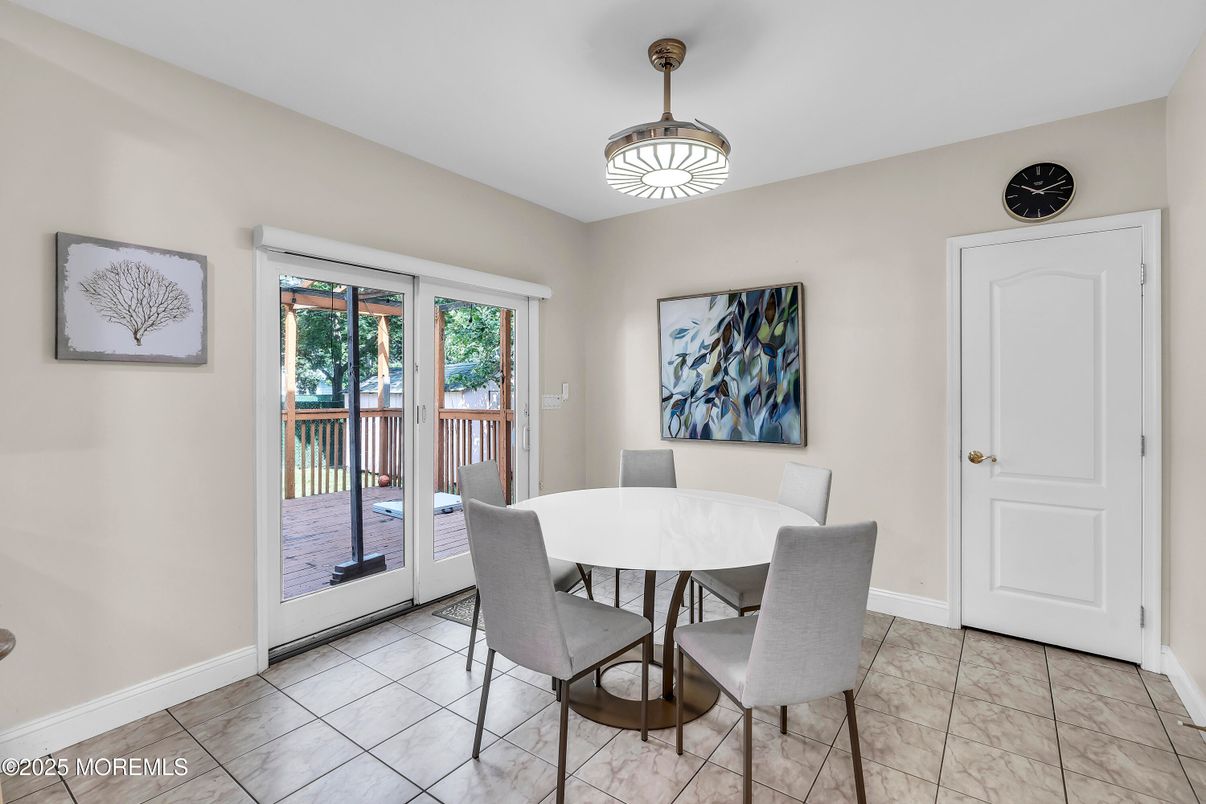 Dining room, Interior