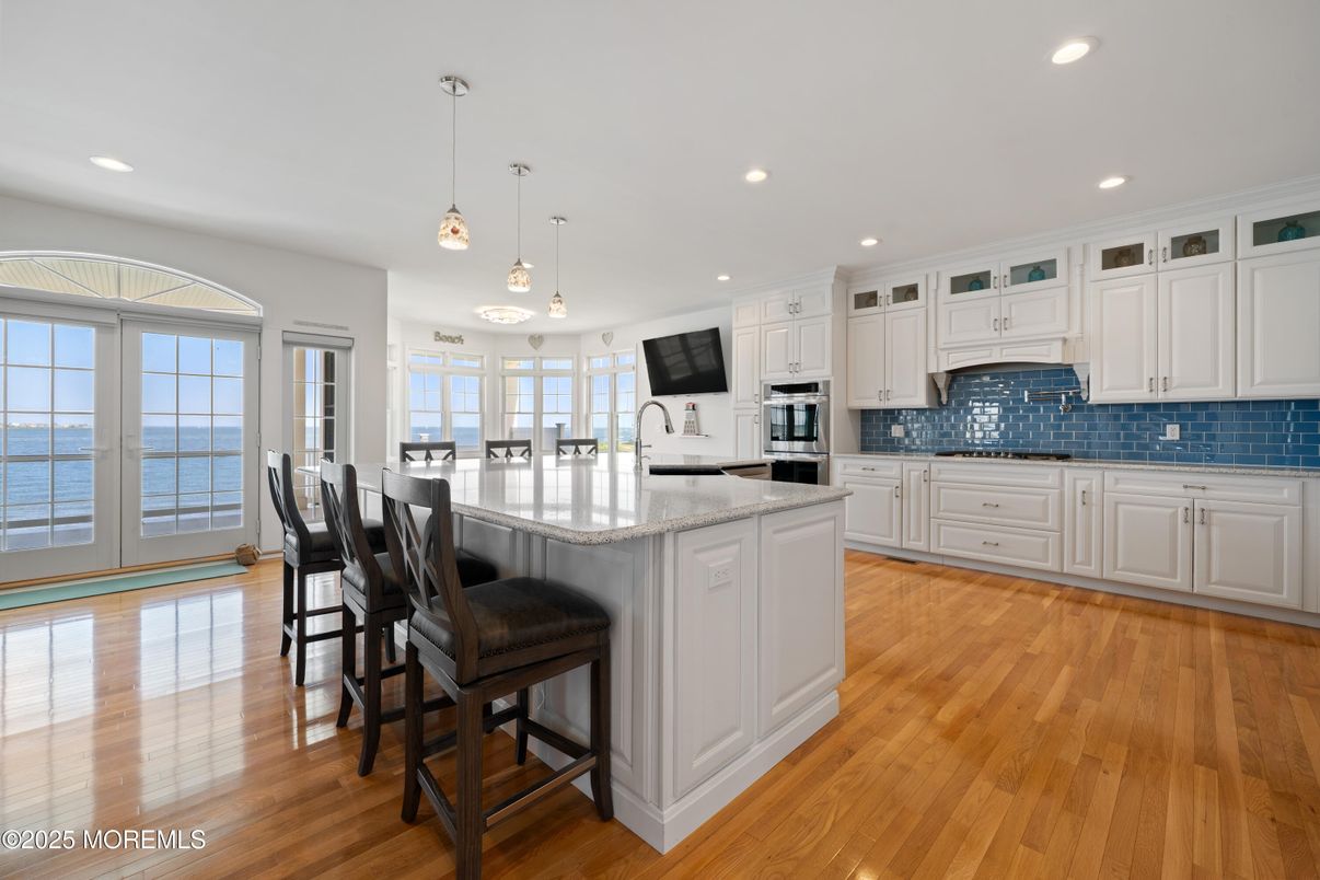 Interior, Kitchen, Pendant Lights, Recessed Lighting, Water, Wood Texture Flooring