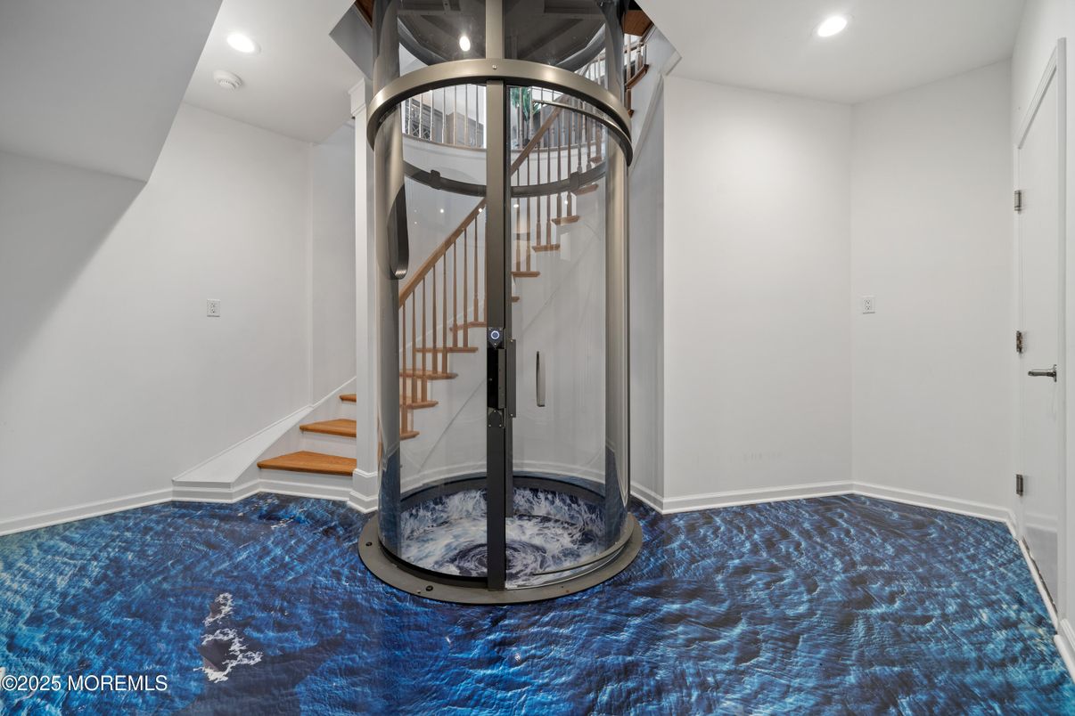 Interior, Recessed Lighting