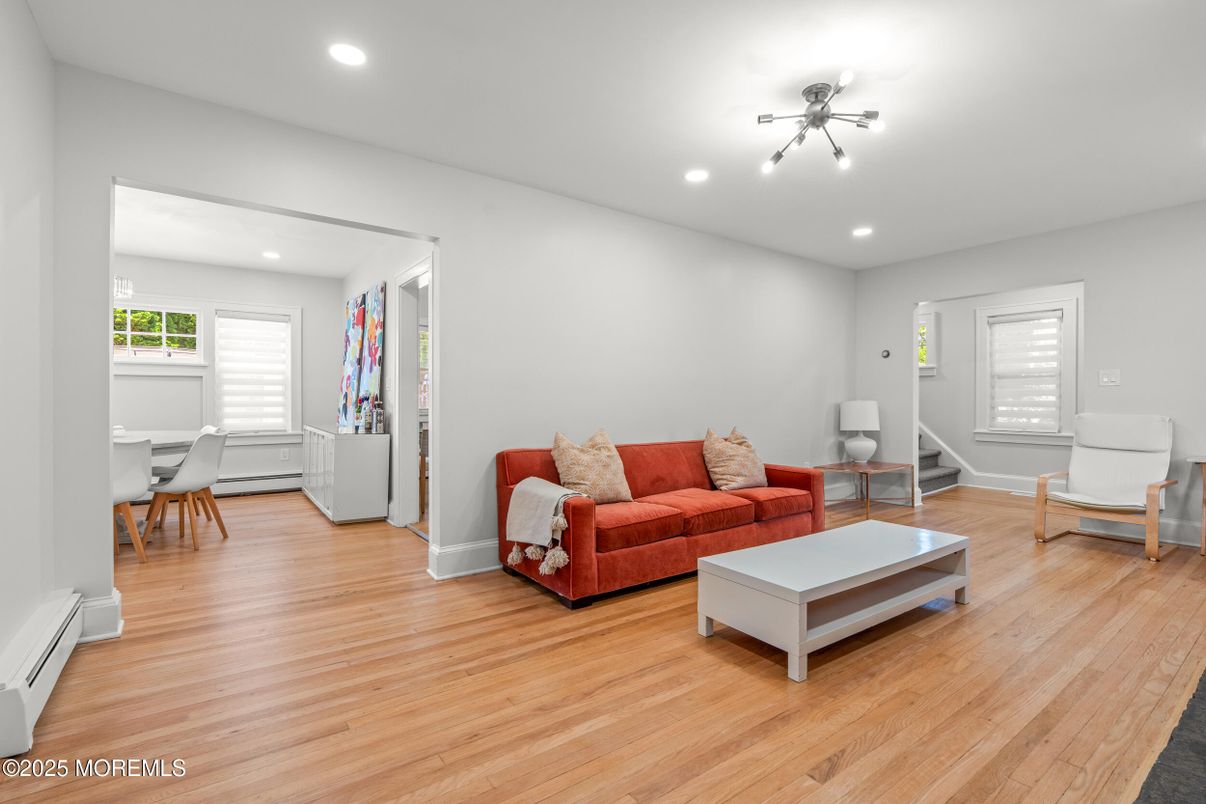 Dining room, Interior, Living room, Pendant Lights, Recessed Lighting, Wood Texture Flooring