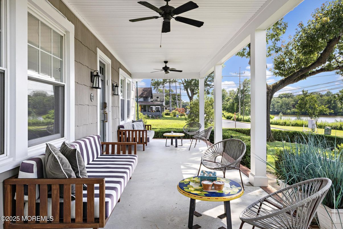 Exterior, Interior, Sun Room