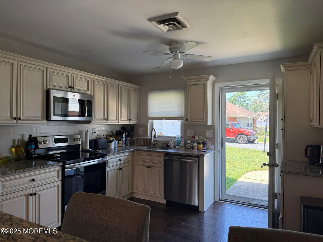 Interior, Kitchen, Wood Texture Flooring