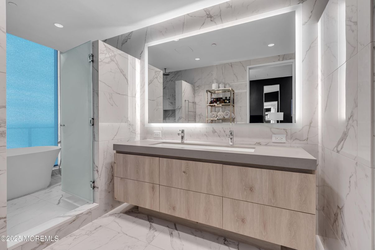Bathroom, Free Standing Baths, Interior, Marble, Marble Walls, Recessed Lighting