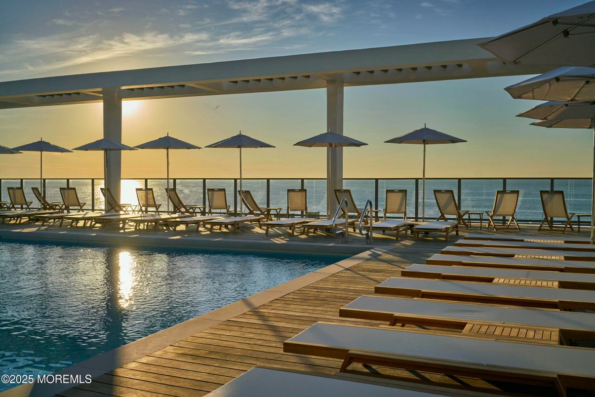 Exterior, Pool, Water
