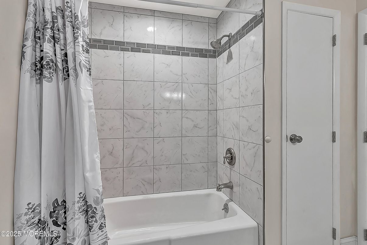 Bathroom, Interior, Marble Walls