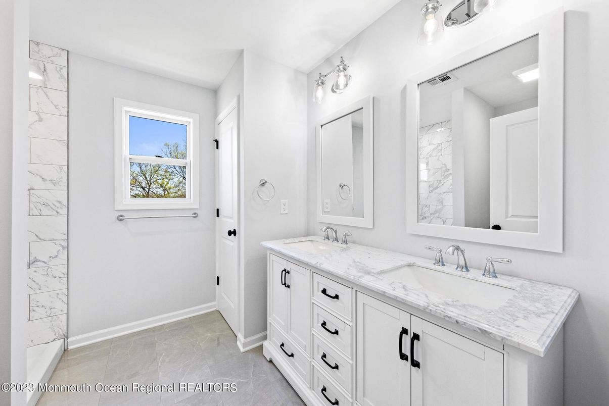 Bathroom, Dual Sink Vanities, Interior, Marble Walls