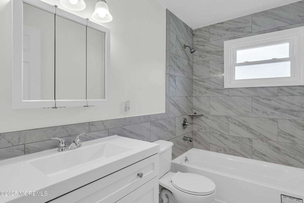 Bathroom, Interior, Marble Walls