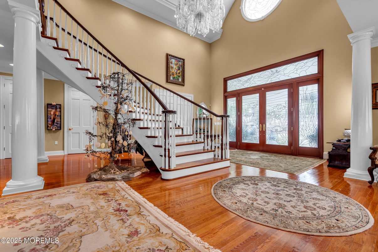 Chandelier, Interior, Recessed Lighting, Wood Texture Flooring