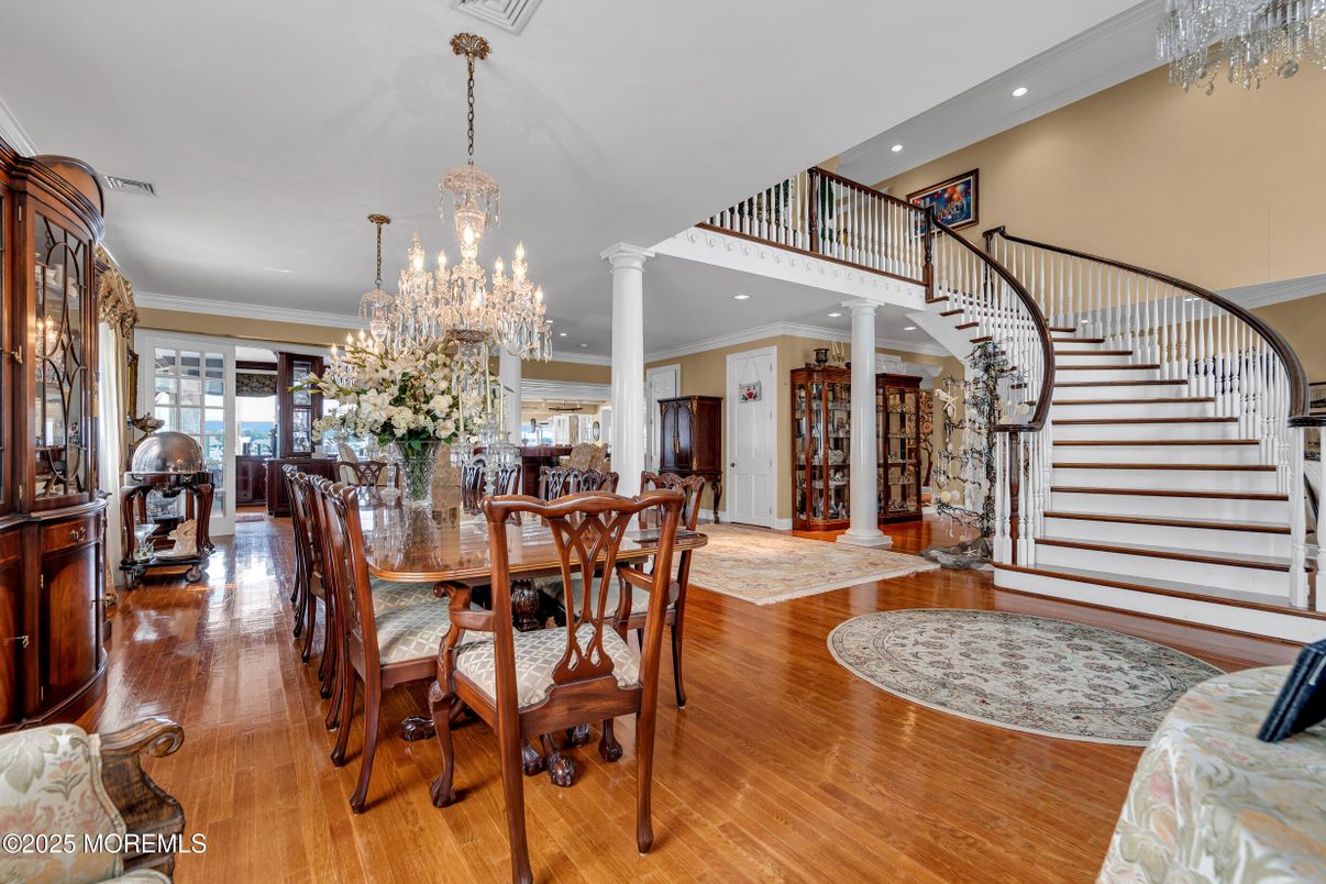 Chandelier, Dining room, Interior, Recessed Lighting, Wood Texture Flooring