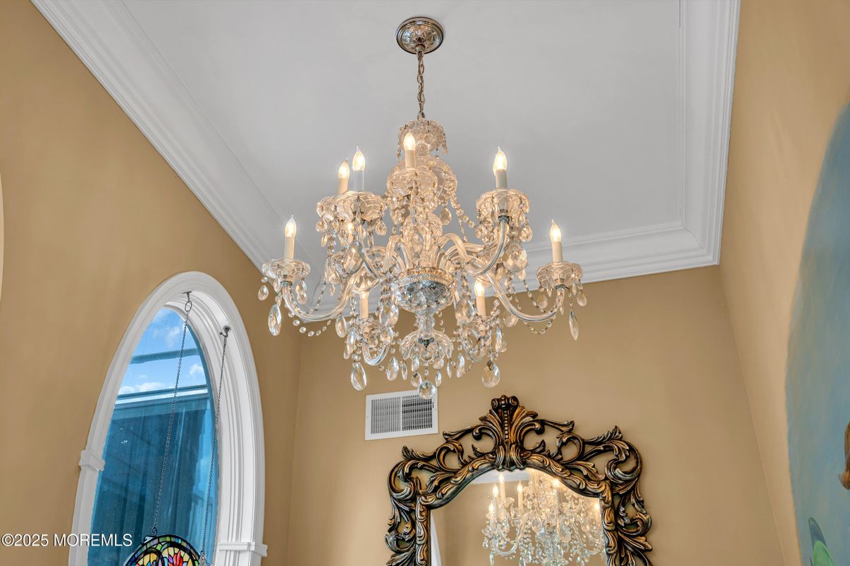 Chandelier, Interior
