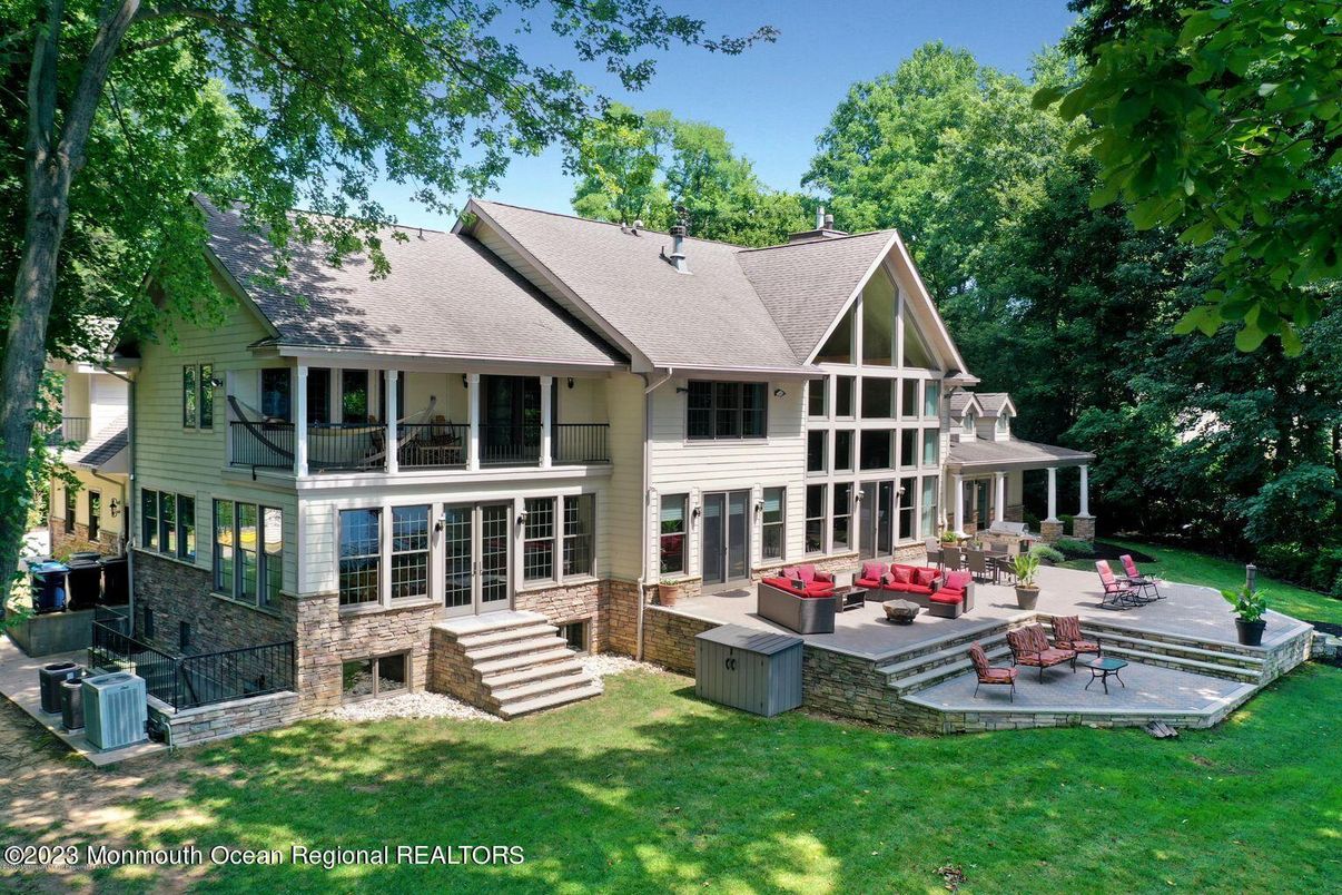 Backyard, Exterior, Hot Tub