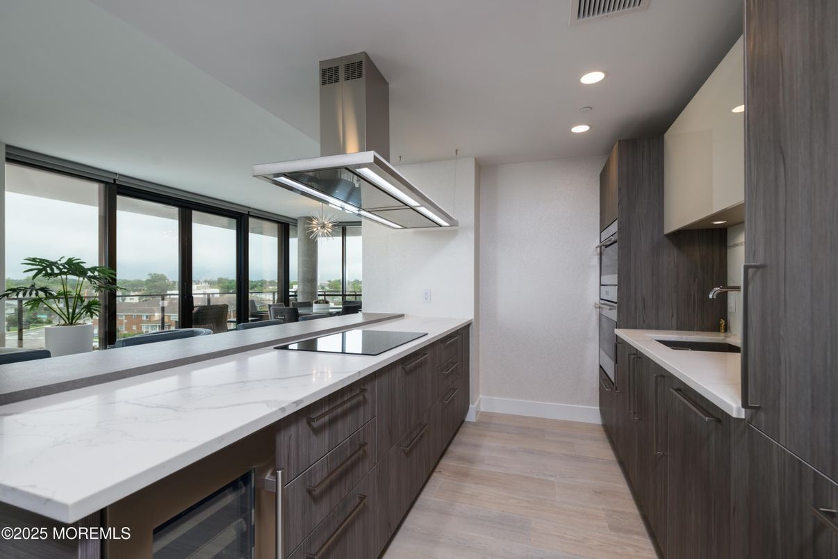 Interior, Kitchen, Pendant Lights, Recessed Lighting, Water, Wood Texture Flooring