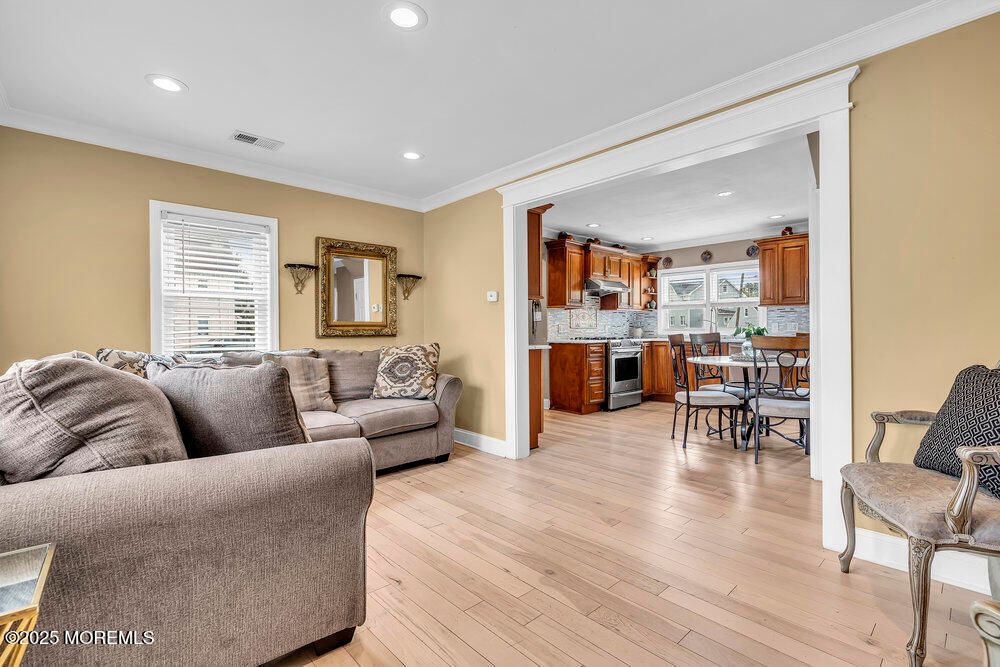 Dining room, Interior, Kitchen, Living room, Recessed Lighting, Wood Texture Flooring