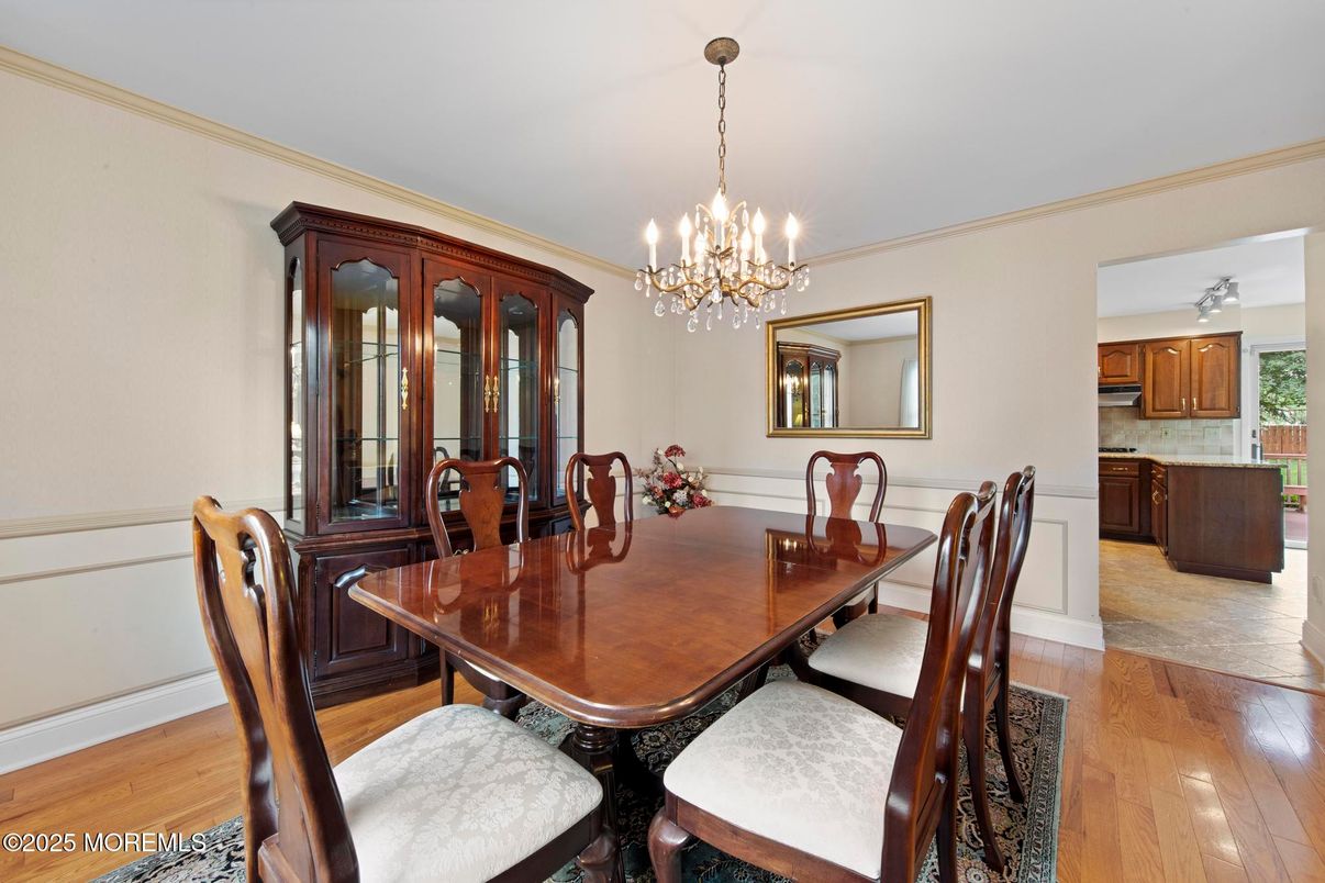 Chandelier, Dining room, Interior, Kitchen, Wood Texture Flooring