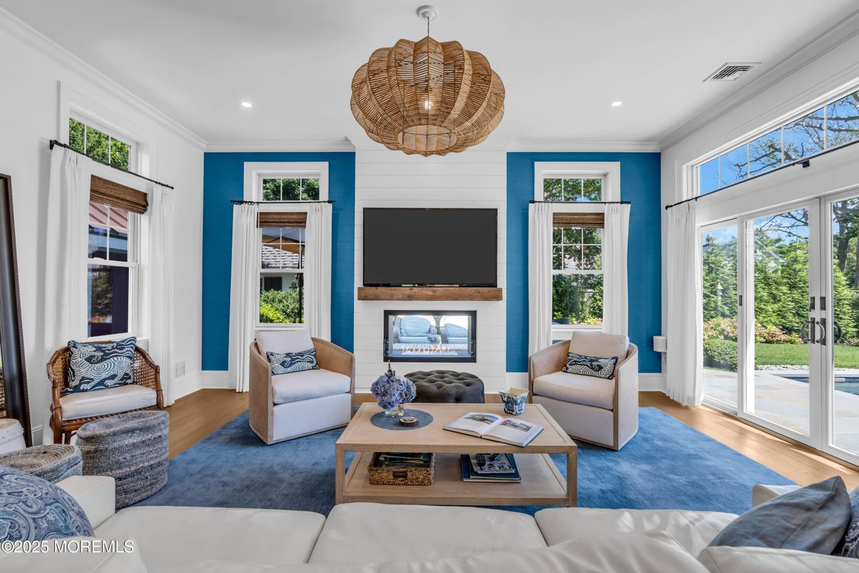 Fireplace, Interior, Living room, Pendant Lights, Recessed Lighting, Wood Texture Flooring