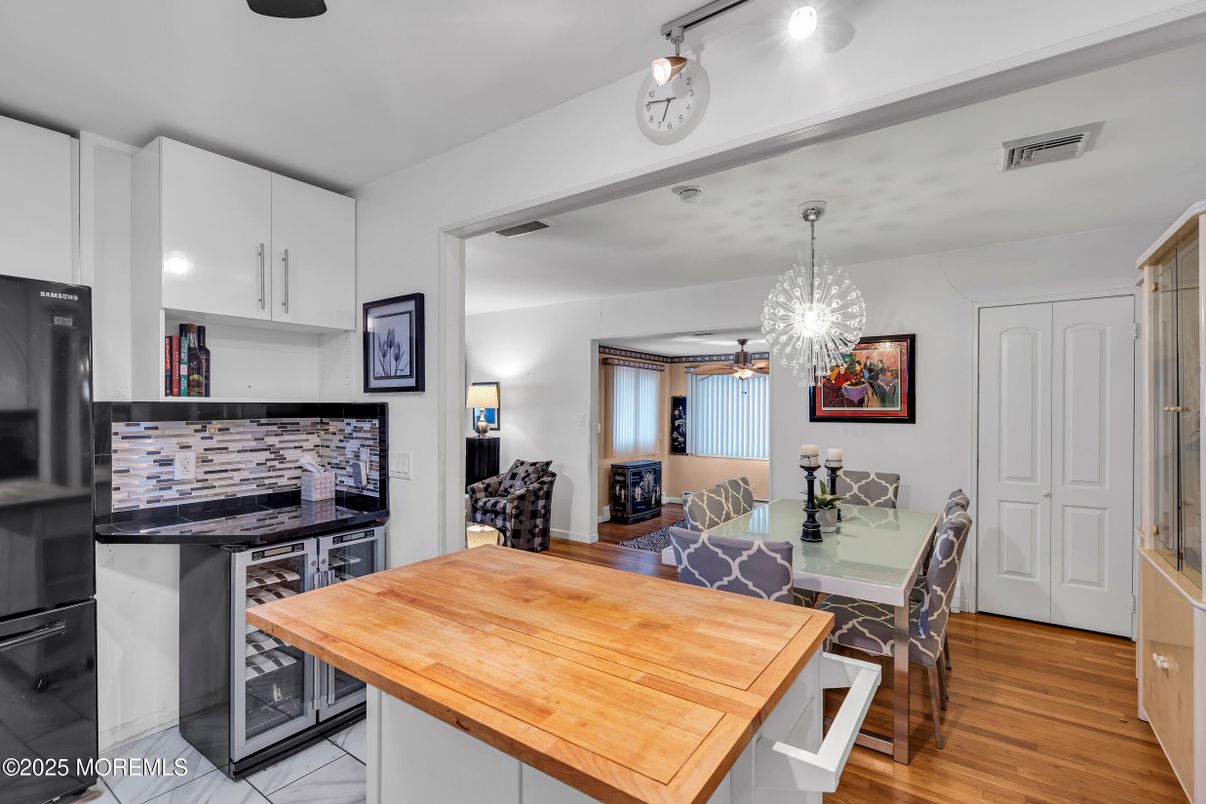 Dining room, Interior, Kitchen, Pendant Lights, Wood Texture Flooring