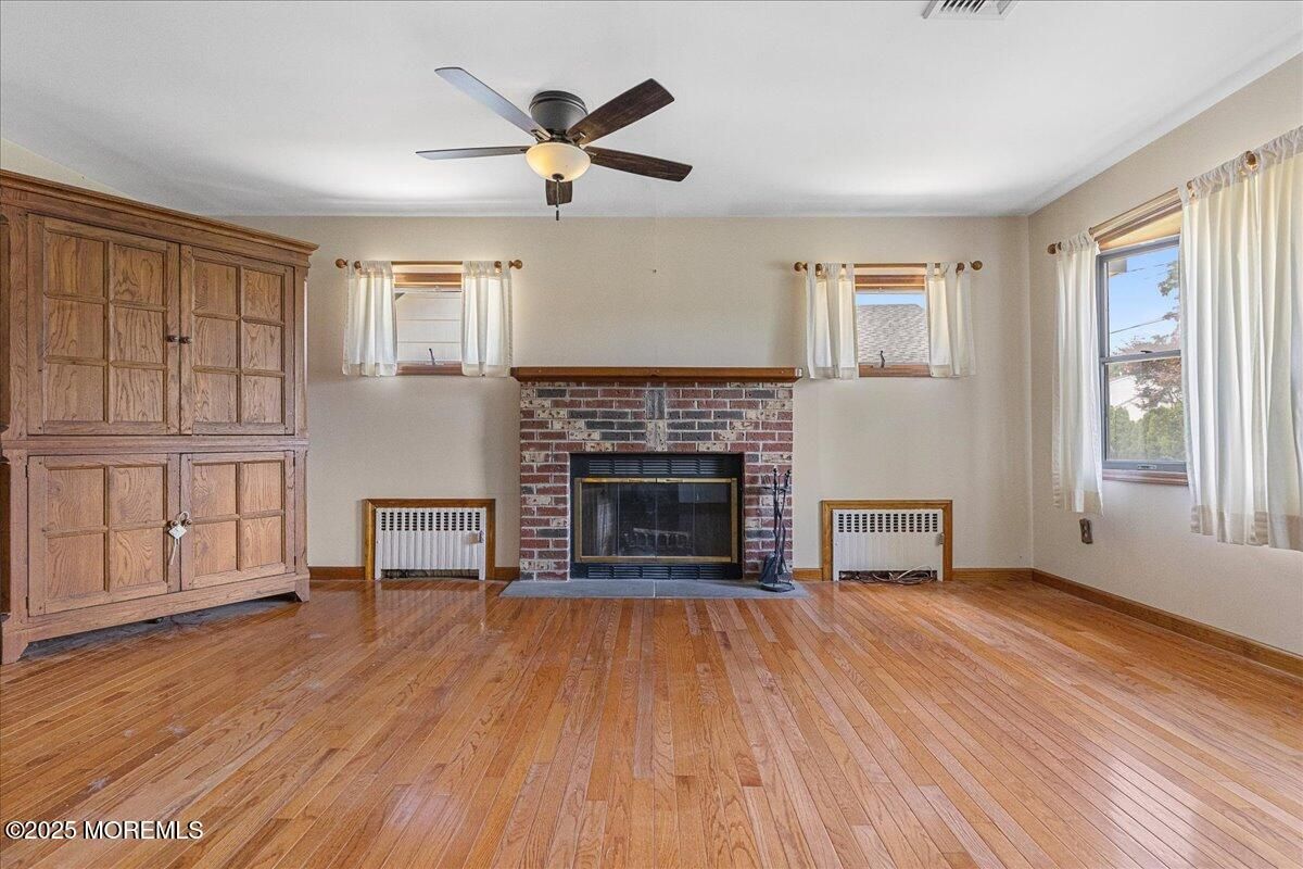 Empty room, Fireplace, Interior, Wood Texture Flooring