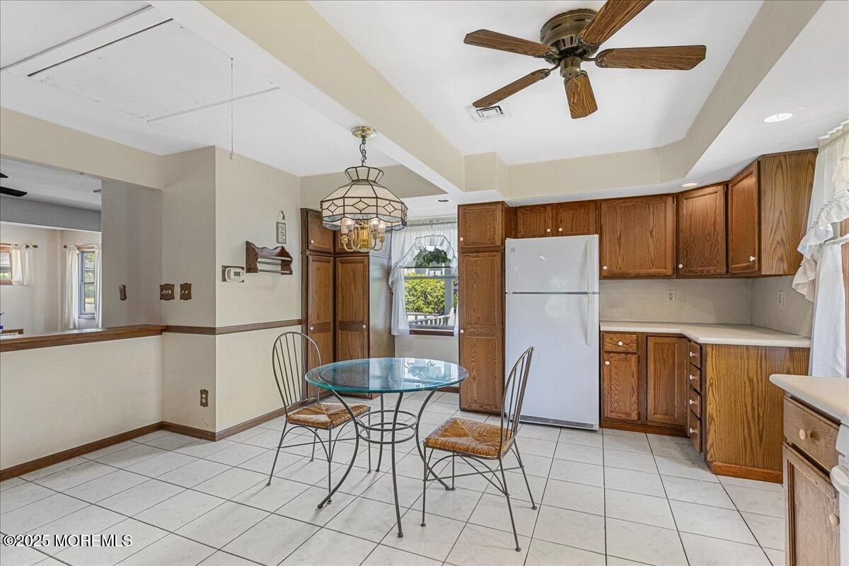 Dining room, Interior, Kitchen, Recessed Lighting