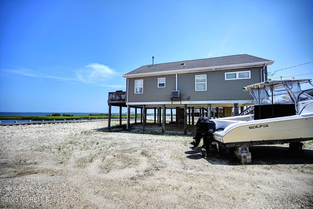 Backyard, Exterior, Water