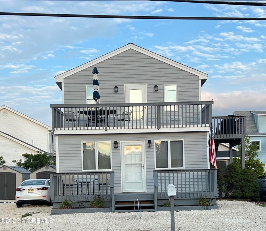 Exterior, Facade, Queen Anne Victorian