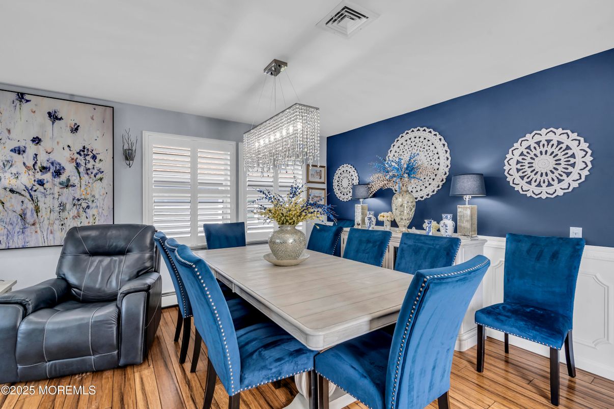 Chandelier, Dining room, Interior, Wood Texture Flooring