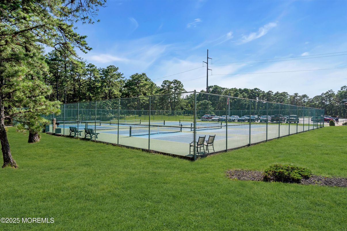 Exterior, Tennis Courts