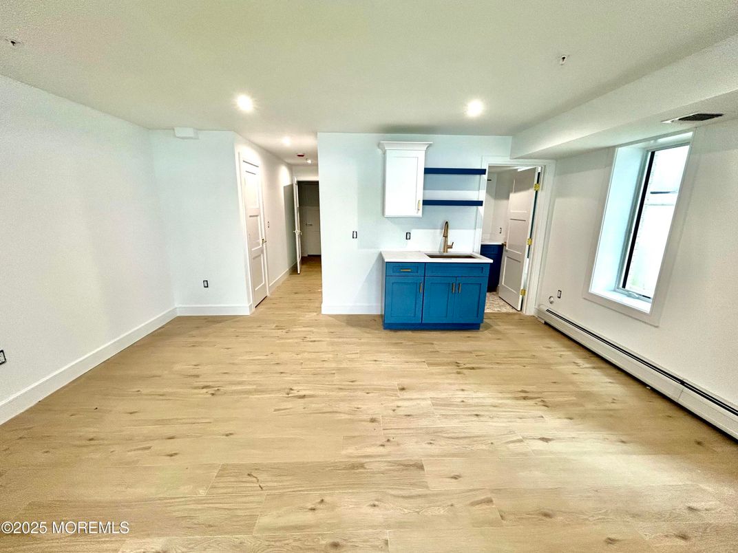 Empty room, Interior, Kitchen, Recessed Lighting, Wood Texture Flooring