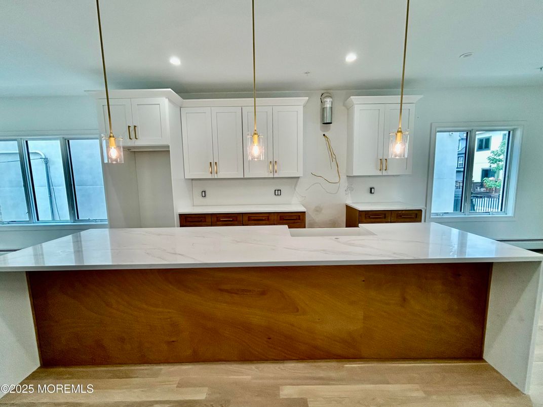 Interior, Pendant Lights, Recessed Lighting, Wood Texture Flooring