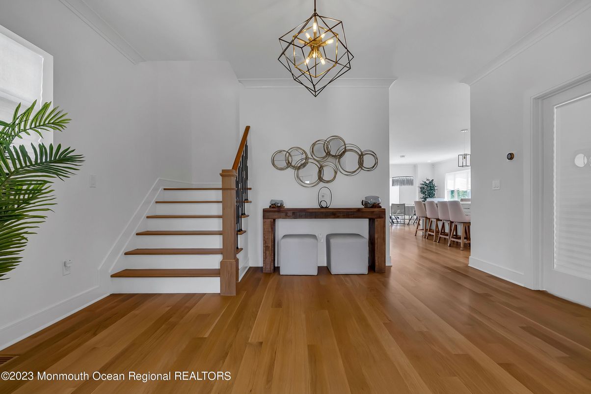 Chandelier, Dining room, Interior, Pendant Lights, Wood Texture Flooring