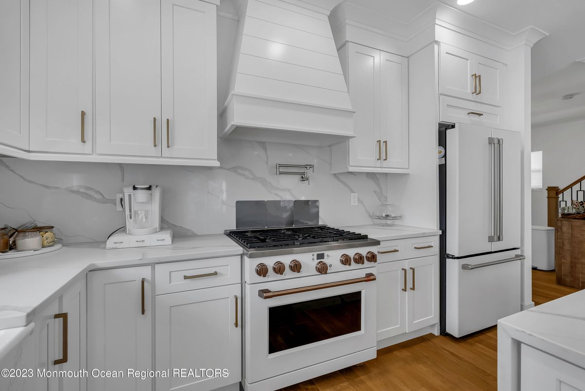 Interior, Kitchen, Marble Walls, Wood Texture Flooring